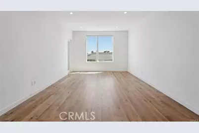 222 N Manhattan, Los Angeles, CA 90004 - Photo 21