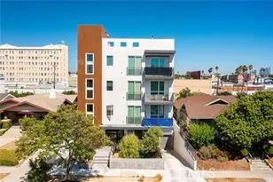 222 N Manhattan, Los Angeles, CA 90004 - Photo 3