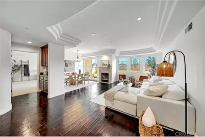 12044 Hoffman Street #303, Studio City, CA 91604 - Photo 7