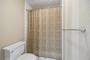 8706 Dalby Ct, Bakersfield, CA 93313 - Photo 45