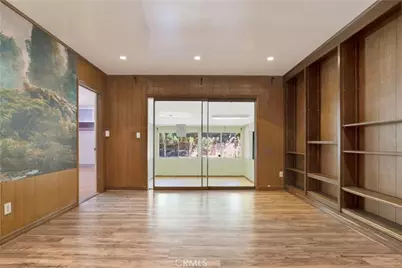 7134 Stansbury Avenue, Van Nuys, CA 91405 - Photo 13