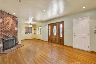7134 Stansbury Avenue, Van Nuys, CA 91405 - Photo 3