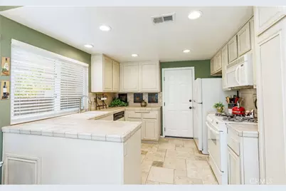 25503 Via Impreso, Valencia, CA 91355 - Photo 13