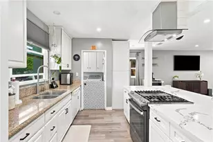 19857 Bassett, Winnetka, CA 91306 - Photo 3