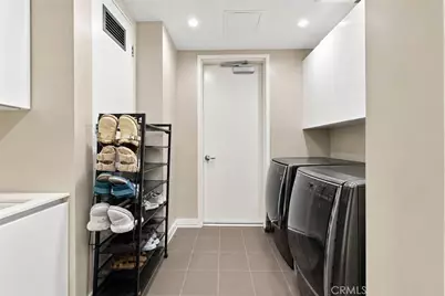 450 N Palm Dr #407, Beverly Hills, CA 90210 - Photo 45