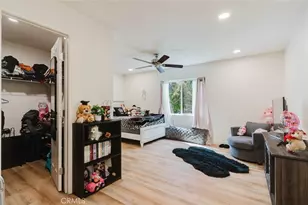 15455 Glenoaks Blvd, Sylmar, CA 91342 - Photo 25