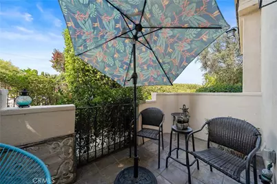11808 Riverside Drive #3, Valley Village, CA 91607 - Photo 7