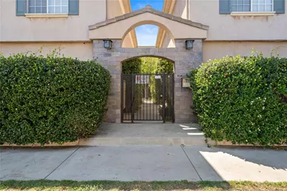 11808 Riverside Drive #3, Valley Village, CA 91607 - Photo 25