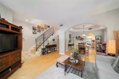 11808 Riverside Drive #3, Valley Village, CA 91607 - Photo 5
