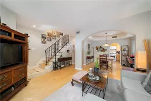 11808 Riverside Dr, Valley Village, CA 91607 - Photo 5