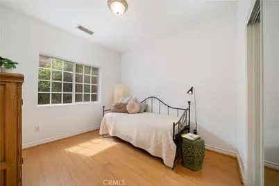 11808 Riverside Drive #3, Valley Village, CA 91607 - Photo 17
