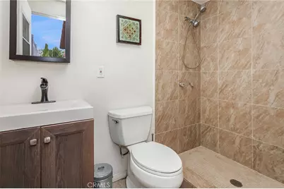 6917 Tyrone Avenue, Van Nuys, CA 91405 - Photo 23