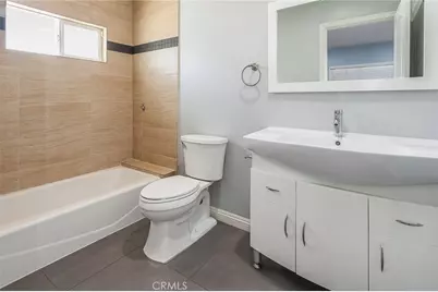 6917 Tyrone Avenue, Van Nuys, CA 91405 - Photo 19