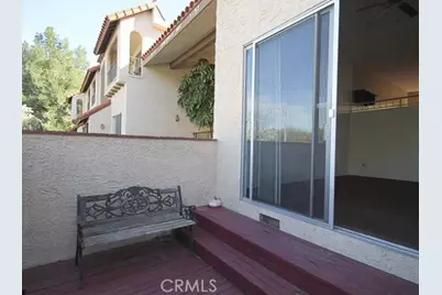 19545 Sherman, Los Angeles, CA 91335 - Photo 7