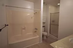 19545 Sherman, Los Angeles, CA 91335 - Photo 13