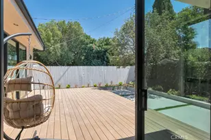 17534 Collins, Encino, CA 91316 - Photo 23