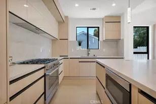 17534 Collins, Encino, CA 91316 - Photo 9