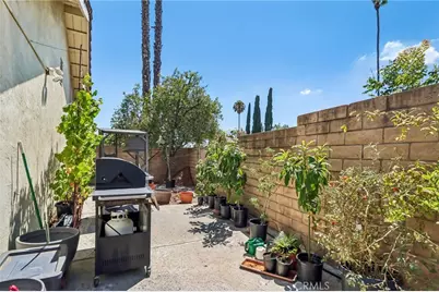 20463 Bermuda Street, Chatsworth, CA 91311 - Photo 31