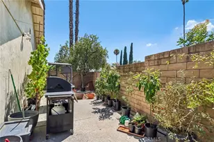 20463 Bermuda St, Chatsworth, CA 91311 - Photo 31