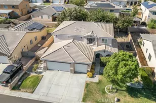 8823 Mora Ct, Lancaster, CA 93536 - Photo 5