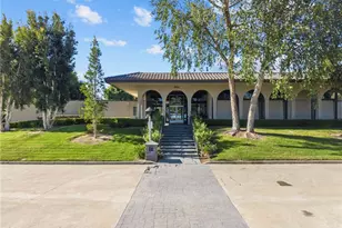 24307 La Glorita Cir, Newhall, CA 91321 - Photo 25