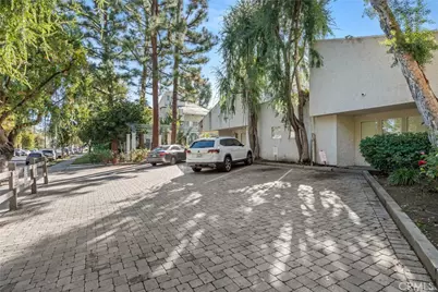 20134 Leadwell #307, Winnetka, CA 91306 - Photo 49