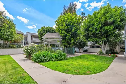 20134 Leadwell #307, Winnetka, CA 91306 - Photo 29