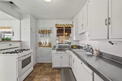 17465 Bullock Street, Encino, CA 91316 - Photo 9