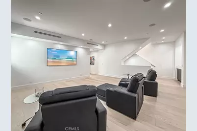 5130 Medina, Woodland Hills, CA 91364 - Photo 27