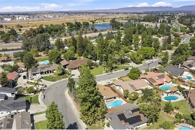 6805 Saddleback, Bakersfield, CA 93309 - Photo 57