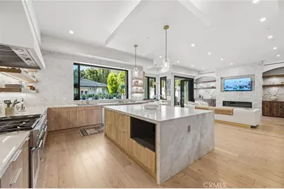 13135 Chandler Boulevard, Sherman Oaks, CA 91401 - Photo 25