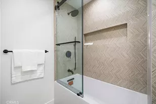 5932 Pat Ave, Woodland Hills, CA 91367 - Photo 21