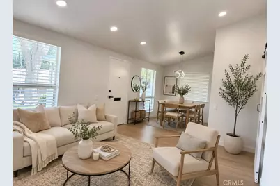 19110 Avenue Of The Oaks, Newhall, CA 91321 - Photo 7