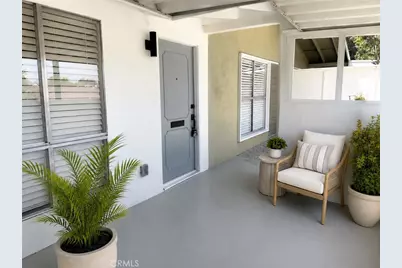 19110 Avenue Of The Oaks, Newhall, CA 91321 - Photo 5