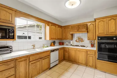 16846 Minnehaha Street, Granada Hills, CA 91344 - Photo 13