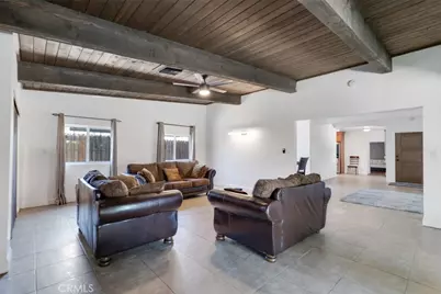 18027 Hatton Street, Reseda, CA 91335 - Photo 11