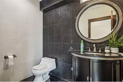 4520 Kingswell Avenue, Los Angeles, CA 90027 - Photo 17