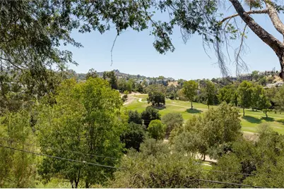 21008 Bandera, Woodland Hills, CA 91364 - Photo 41
