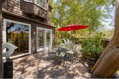 21008 Bandera, Woodland Hills, CA 91364 - Photo 43