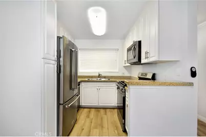5515 Canoga Avenue #219, Woodland Hills, CA 91367 - Photo 7