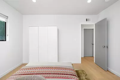 22250 Capulin Court, Woodland Hills, CA 91364 - Photo 17
