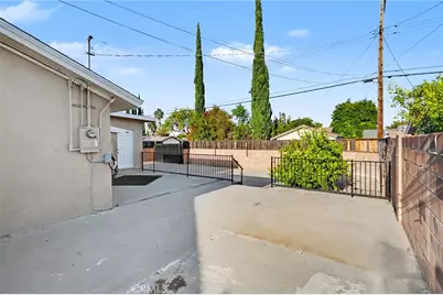 23142 Strathern, West Hills, CA 91304 - Photo 27