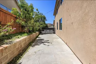 26518 Swan Ln, Canyon Country, CA 91387 - Photo 65