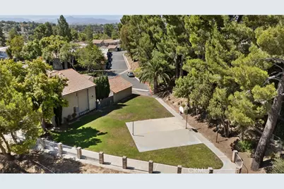 26914 Via Terraza, Saugus, CA 91350 - Photo 35