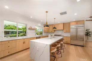 24320 Bessemer, Woodland Hills, CA 91367 - Photo 7