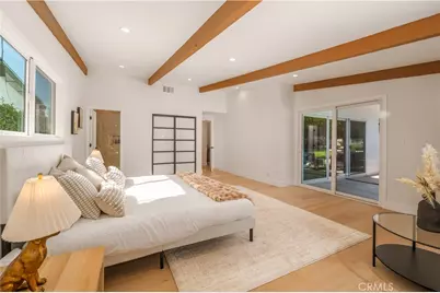 24320 Bessemer, Woodland Hills, CA 91367 - Photo 23