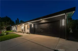 24320 Bessemer, Woodland Hills, CA 91367 - Photo 49