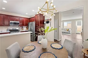 28453 Casselman Ln, Saugus, CA 91350 - Photo 11