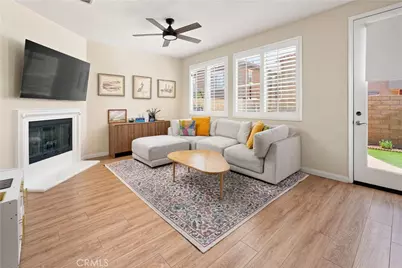 28453 Casselman Lane, Saugus, CA 91350 - Photo 5