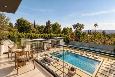 4940 Brewster Drive, Tarzana, CA 91356 - Photo 33